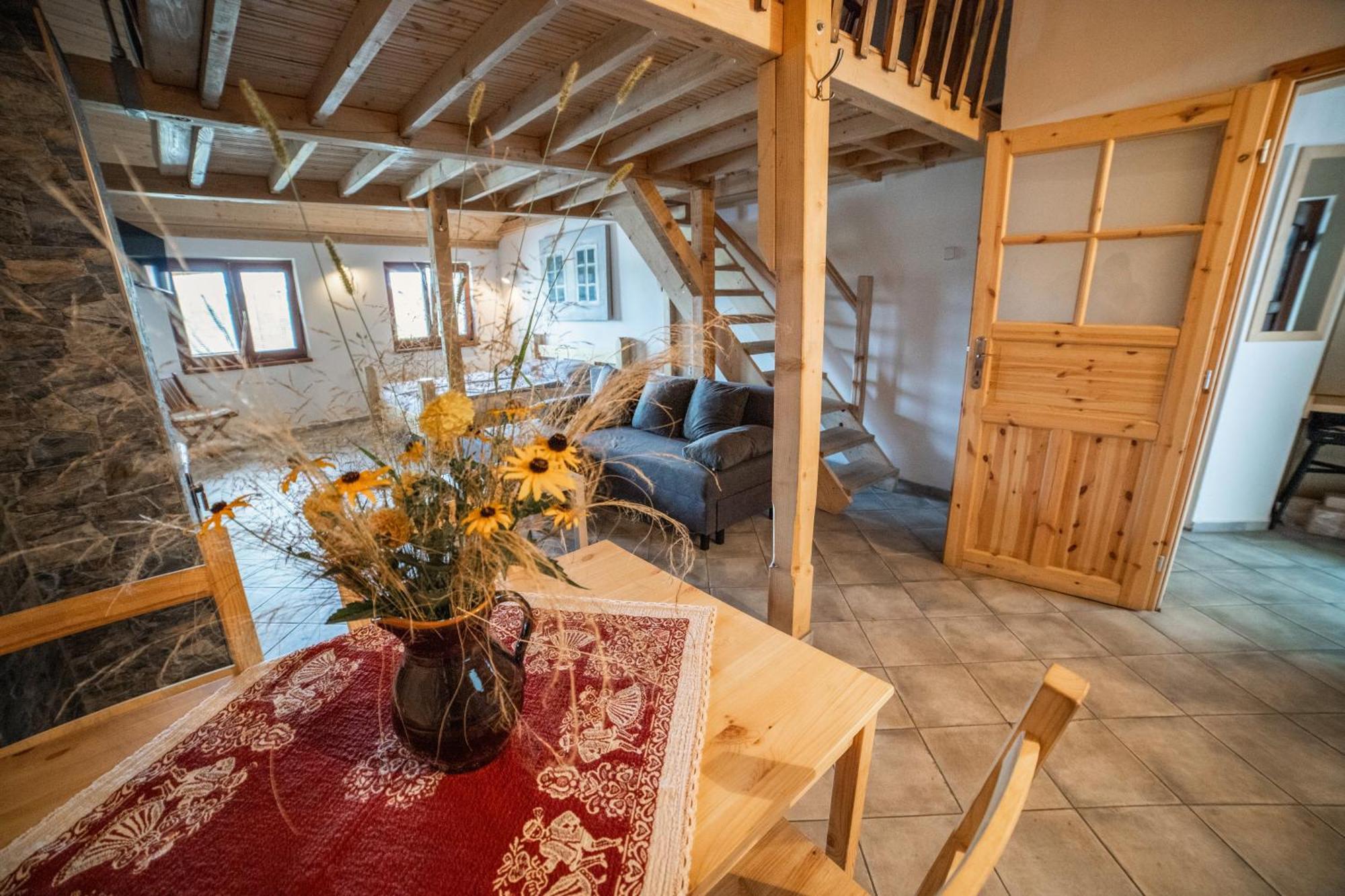 Vinný sklep Kovárna - Nad Presovnou Rohatec Exterior foto